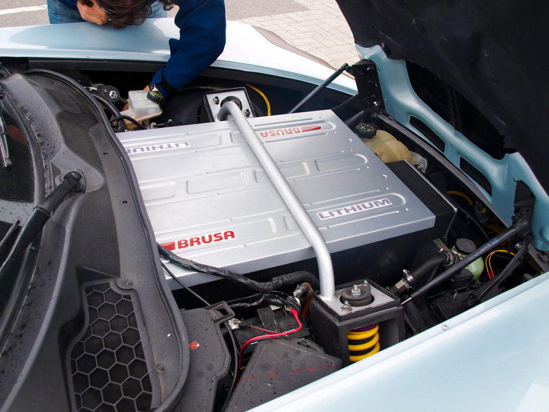 Illustration for article titled Protoscar Lampo, First Drive: $1.4 Million, Solar-Powered Electric Roadster